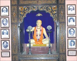 Gondawalekar Maharaj